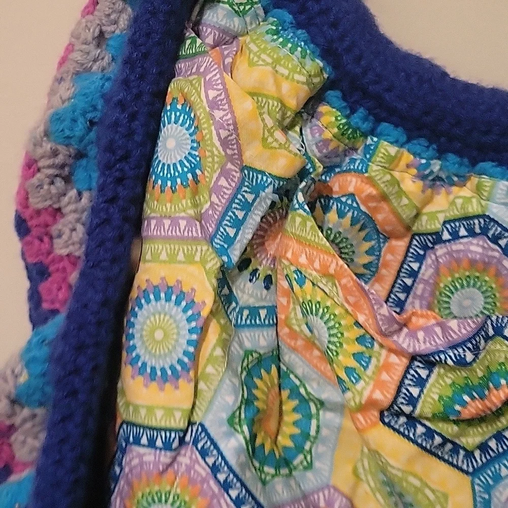 Fat Bottom Crochet‎ Granny Bag with Bamboo Handles EUC
